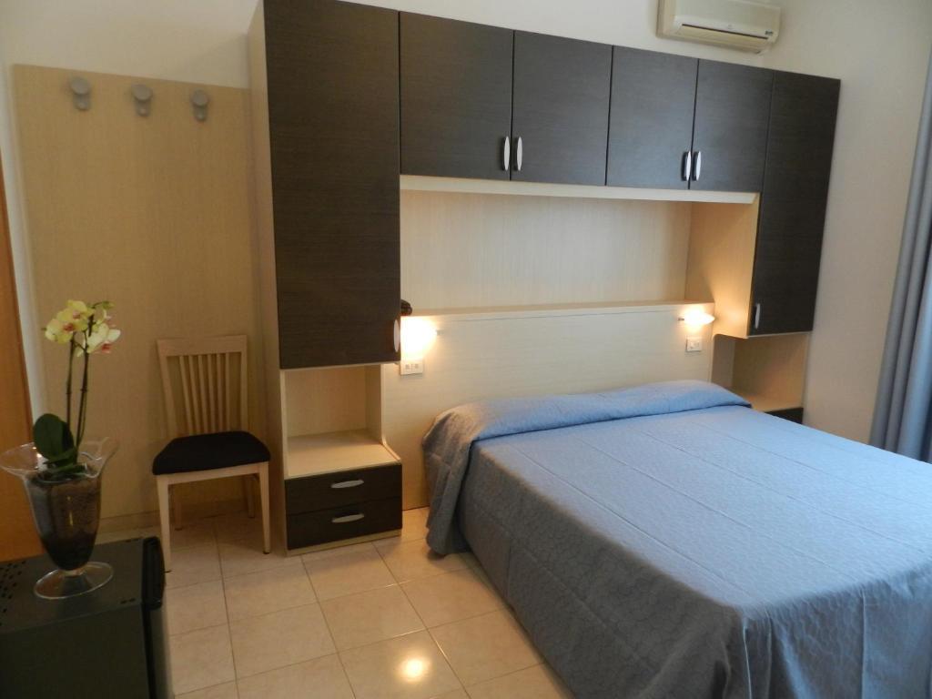 Hotel Patrizia Марина-ди-Масса Номер фото
